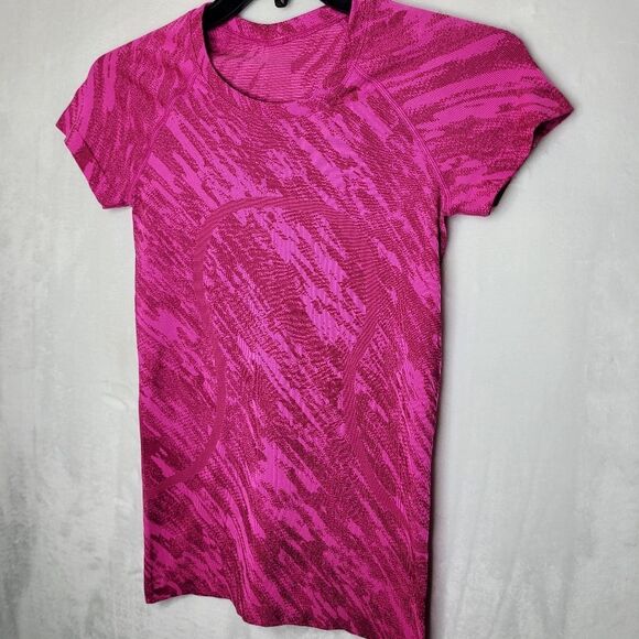 Lululemon Swiftly Tech 2.0 Short Sleeve Shirt Size 6 - Picture 6 of 10